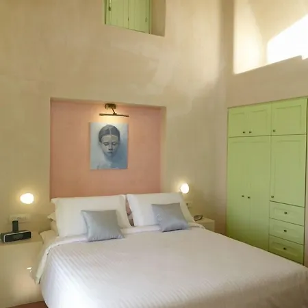 Voreina Gallery Aparthotel Pýrgos