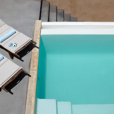 Voreina Gallery Aparthotel