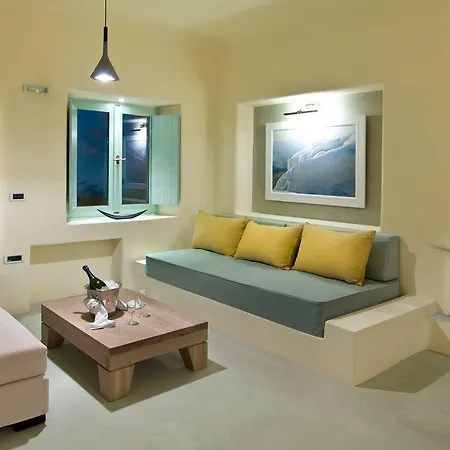 Voreina Gallery 4*