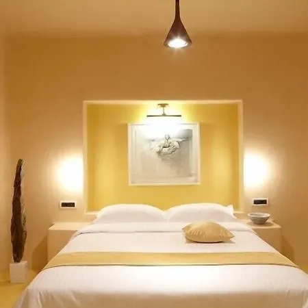 Voreina Gallery Aparthotel