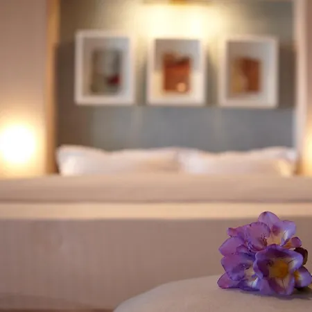 فوراينا غاليري Pýrgos