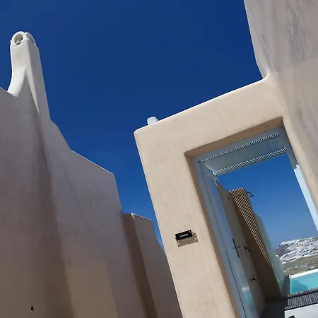 فوراينا غاليري 4*