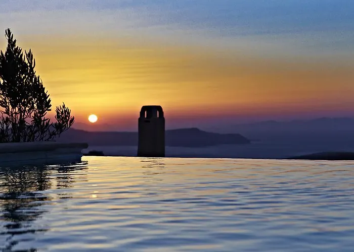 Voreina Gallery Aparthotel 4*