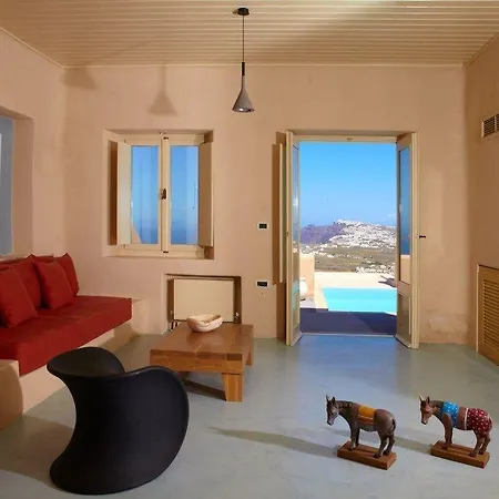 Voreina Gallery מלון דירות Pýrgos