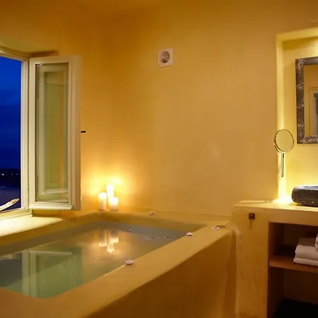 Voreina Gallery Aparthotel